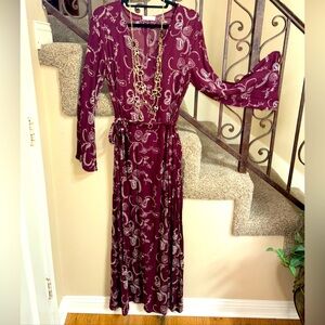 SPRING HAZE  Burgundy/Cream Maxi Floral Boho Vneck Bohemian Embroidered Dress L